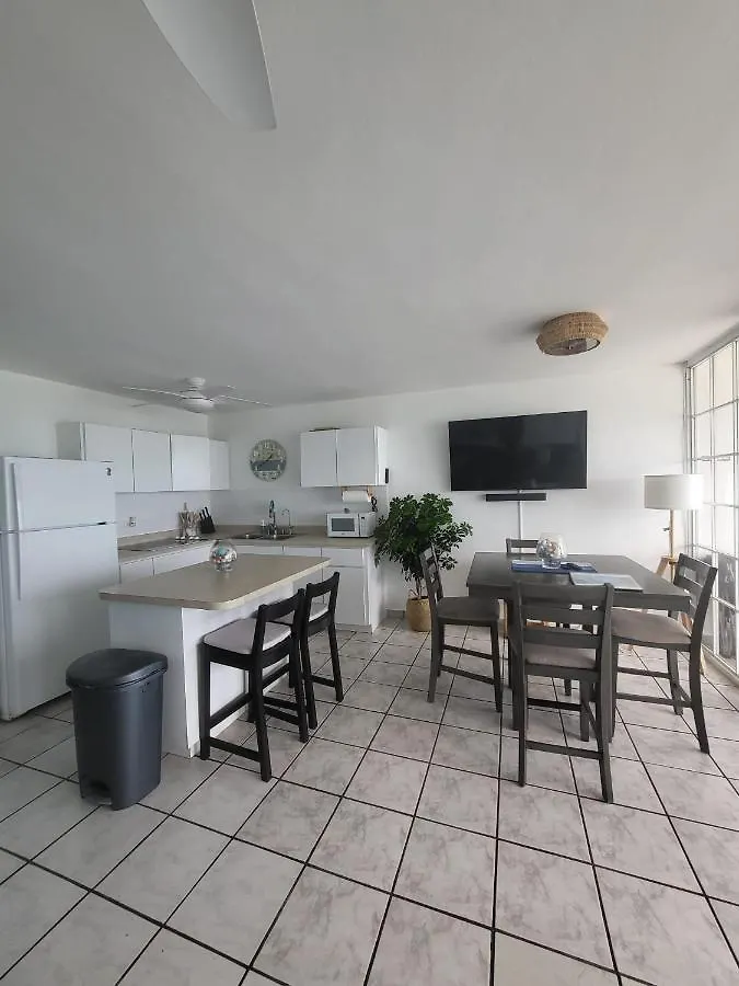 Heart Of Luquillo Apartment